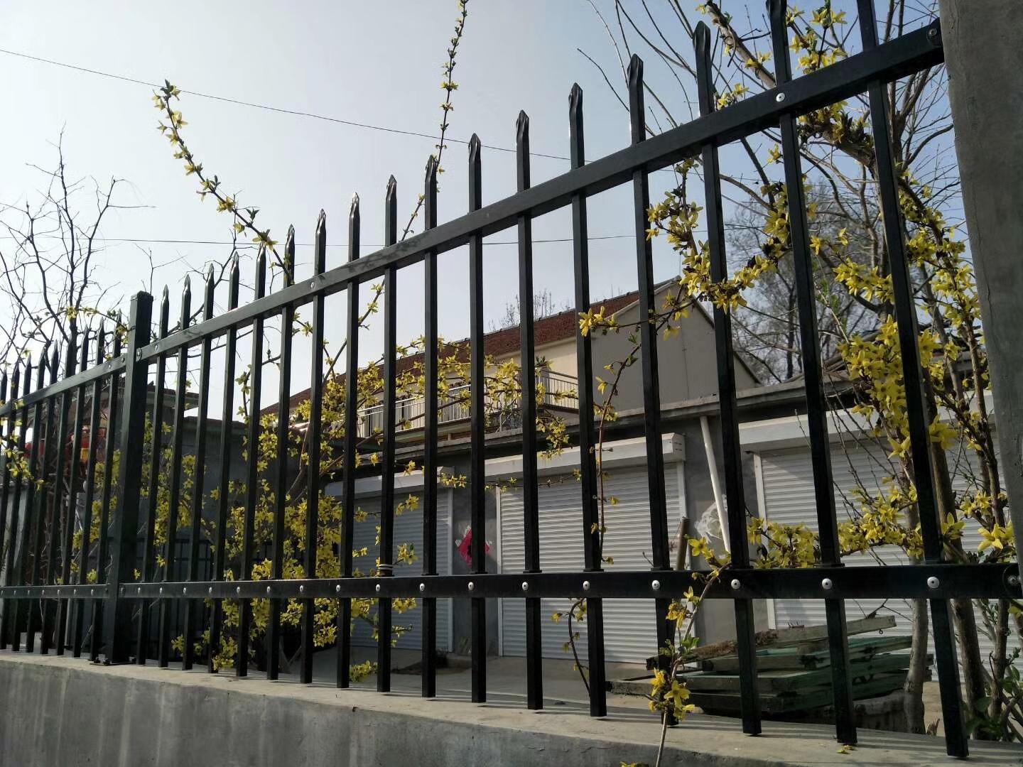 大连金属围栏 构筑城市庭院与社区屏障的工艺美学